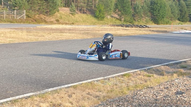 Lasten karting kerhoillat